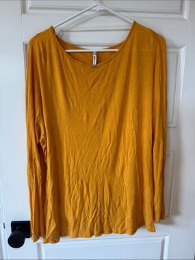 Women's Mustard Long Sleeve Scoop Neck Top